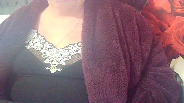 Playful MILF Demi online show from 8, 4, 2026