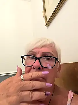 Playful MILF Demi online show from 3, 7, 2026