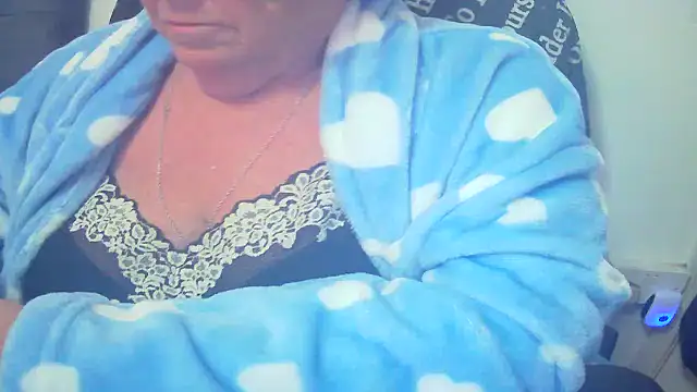 Playful MILF Demi online show from 15, 7, 2026