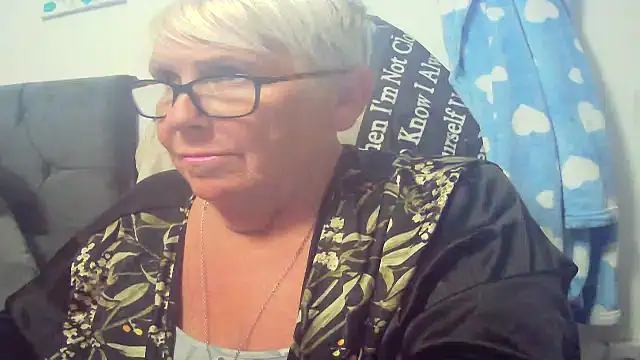 Playful MILF Demi online show from 17, 7, 2026