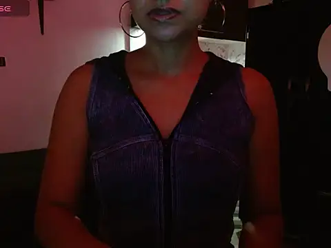 Seductress Malia online show from 25, 7, 2026