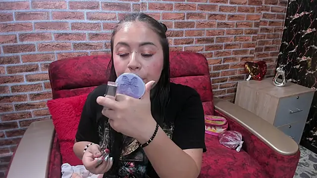 ADAIRA CALLIE online show from 21, 10, 2025