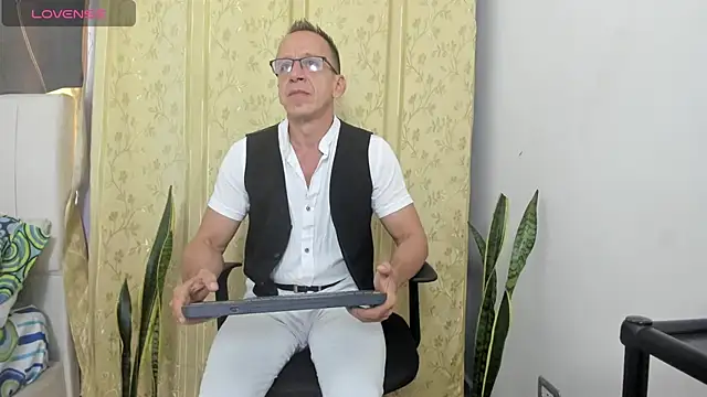  axelking  online show from 6, 7, 2026