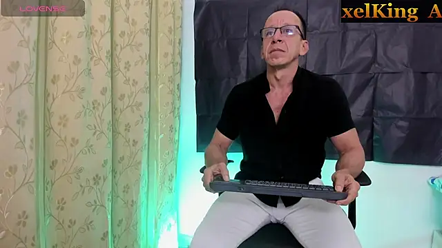  axelking  online show from 3, 8, 2026