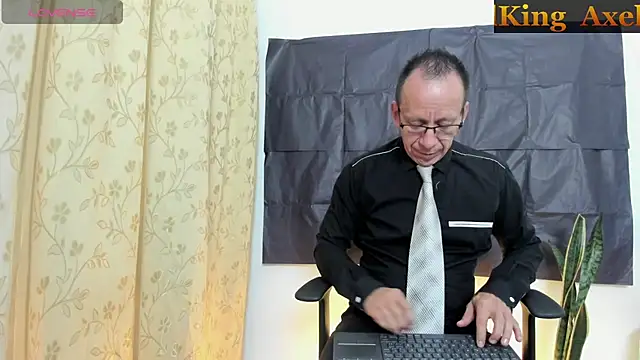  axelking  online show from 4, 8, 2026