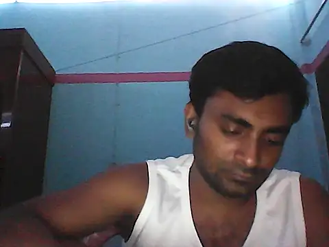 Snapshot of mfrboss1 chatting on 14, 7, 2026 mfrboss1 online show from 14, 7, 2026