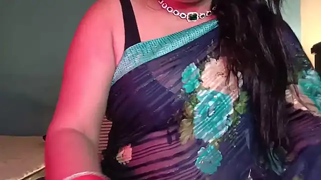horny milf couple online show from 23, 7, 2026