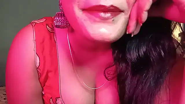 horny milf couple online show from 28, 7, 2026