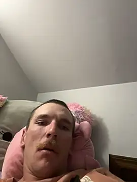 AverageMaleJay online show from 6, 10, 2025