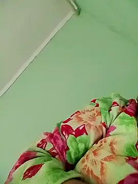 Snapshot of LusiyaGold5 chatting on 24, 11, 2025 LusiyaGold5 online show from 24, 11, 2025