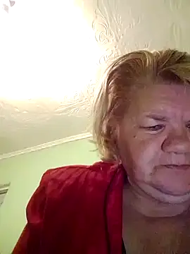 Snapshot of LusiyaGold5 chatting on 27, 11, 2025 LusiyaGold5 online show from 27, 11, 2025