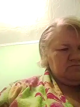 Snapshot of LusiyaGold5 chatting on 28, 11, 2025 LusiyaGold5 online show from 28, 11, 2025