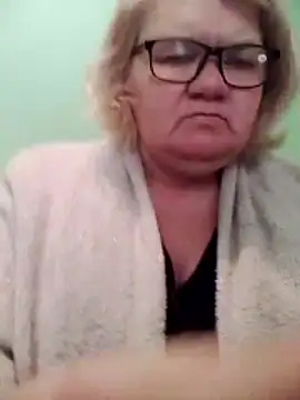 Snapshot of LusiyaGold5 chatting on 26, 2, 2026 LusiyaGold5 online show from 26, 2, 2026