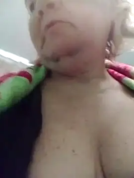 Snapshot of LusiyaGold5 chatting on 5, 3, 2026 LusiyaGold5 online show from 5, 3, 2026