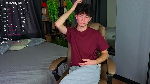 Cute Mike online show from 16, 10, 2025