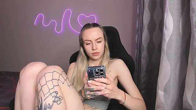hello kittyyk online show from 9, 5, 2026