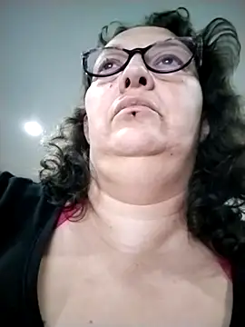 Snapshot of -saraqueen- chatting on 17, 10, 2025 -saraqueen- online show from 17, 10, 2025