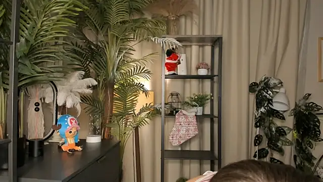 ThelmaJusto online show from 15, 2, 2026