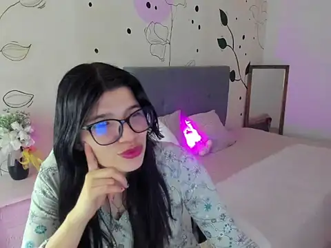 Gia Brawn online show from 25, 10, 2025