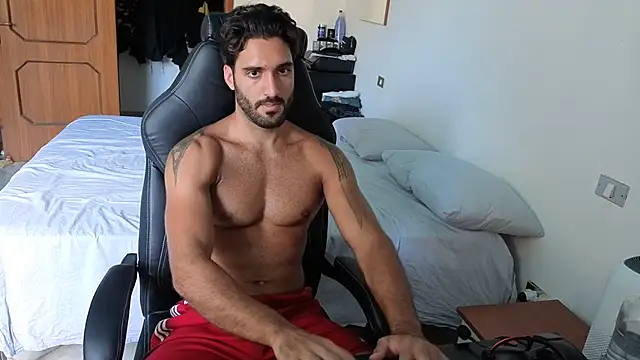 Al3xox02 online show from 24, 6, 2026