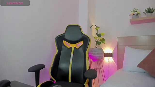 kaitt  online show from 8, 11, 2025