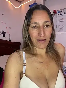 Snapshot of Keila10 chatting on 30, 10, 2025 Keila10 online show from 30, 10, 2025