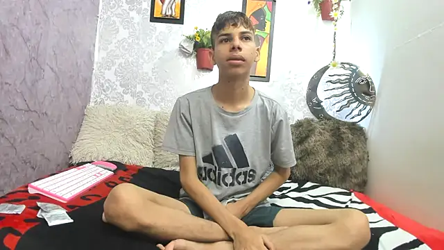 sexyboys cutex18 online show from 13, 11, 2025