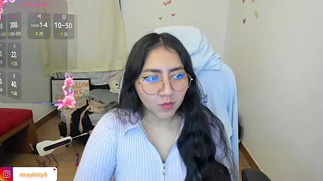 Snapshot of LoveLyy- chatting on 7, 11, 2025 LoveLyy- online show from 7, 11, 2025