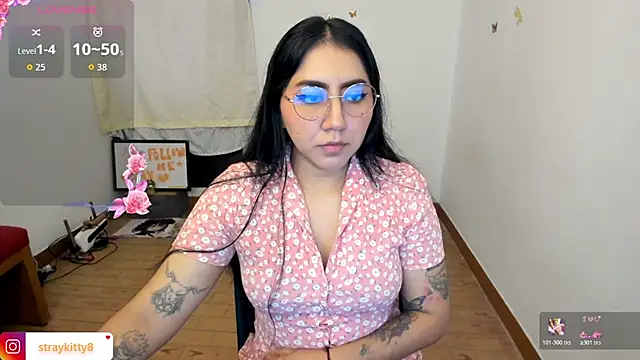 Snapshot of LoveLyy- chatting on 13, 3, 2026 LoveLyy- online show from 13, 3, 2026