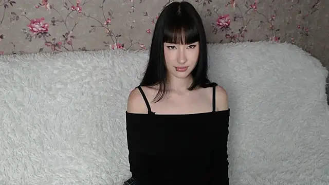NaemiiBlush online show from 11, 6, 2026