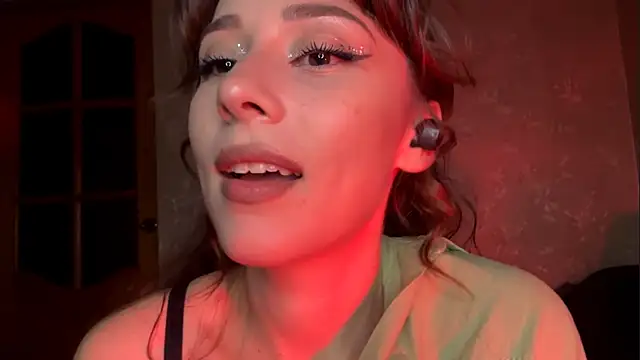 SophieDescoteaux online show from 22, 10, 2025