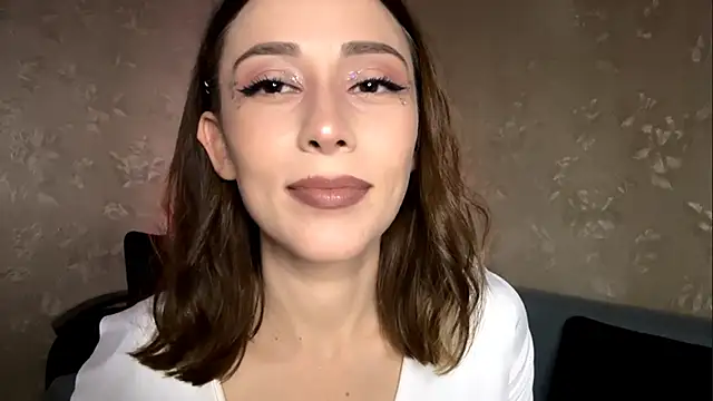 SophieDescoteaux online show from 23, 10, 2025