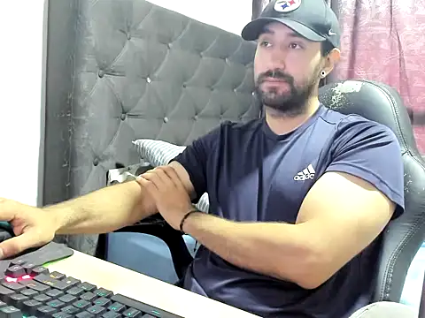 Snapshot of coolfriki chatting on 10, 10, 2025 coolfriki online show from 10, 10, 2025