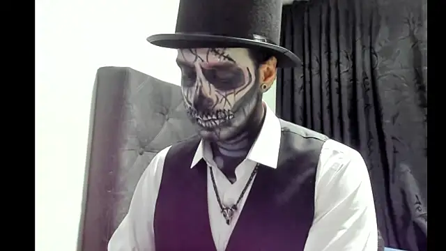 Snapshot of coolfriki chatting on 2, 11, 2025 coolfriki online show from 2, 11, 2025