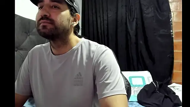 Snapshot of coolfriki chatting on 27, 11, 2025 coolfriki online show from 27, 11, 2025