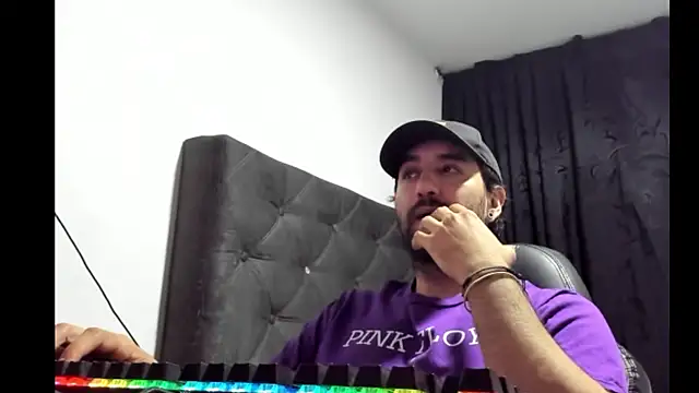 Snapshot of coolfriki chatting on 23, 12, 2025 coolfriki online show from 23, 12, 2025