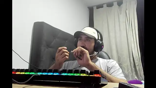coolfriki online show from 1, 5, 2026