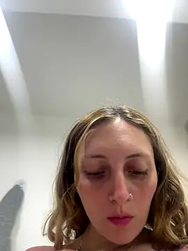 Snapshot of Mia_dca chatting on 27, 10, 2025 Mia dca online show from 27, 10, 2025