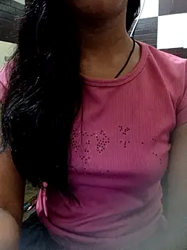 Snapshot of anjali2351 chatting on 12, 10, 2025 anjali2351 online show from 12, 10, 2025