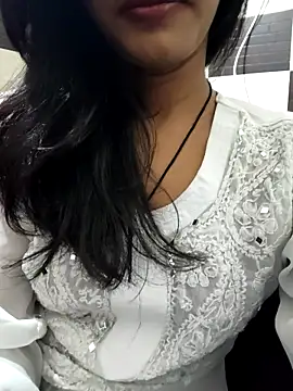 Snapshot of anjali2351 chatting on 5, 11, 2025 anjali2351 online show from 5, 11, 2025