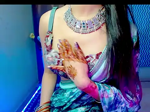 Snapshot of Roiseeee chatting on 8, 2, 2026 Roiseeee online show from 8, 2, 2026