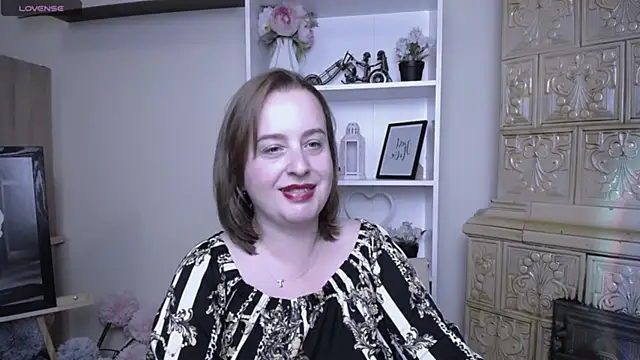 HelenFl online show from 27, 10, 2025