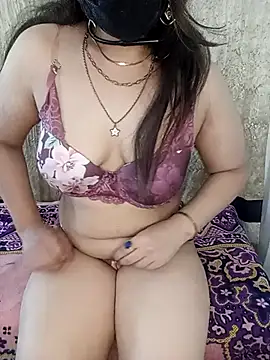 Snapshot of Engy- chatting on 10, 11, 2025 Engy- online show from 10, 11, 2025