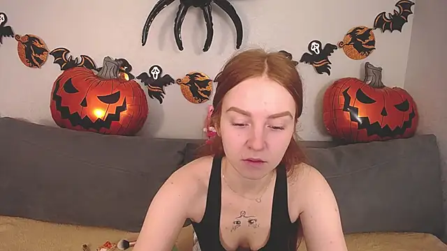 Evarey  online show from 31, 10, 2025