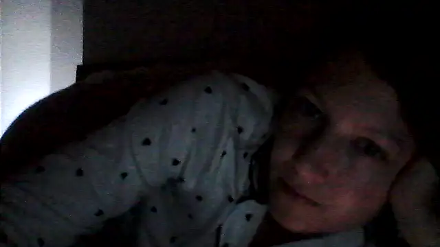 Snapshot of Karivane chatting on 22, 4, 2026 Karivane online show from 22, 4, 2026