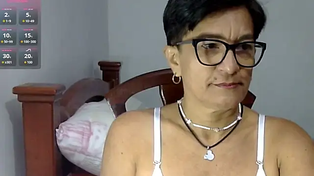 LunaLUVX online show from 25, 10, 2025