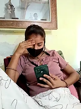 Snapshot of Payal_G chatting on 18, 10, 2025 Payal G online show from 18, 10, 2025