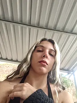 Snapshot of lizzieblack chatting on 21, 10, 2025 lizzieblack online show from 21, 10, 2025