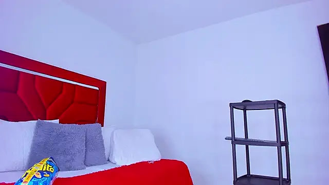 Bigasshott  online show from 30, 4, 2026