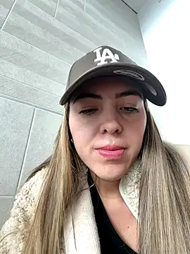 Snapshot of camila_vanucci- chatting on 25, 10, 2025 camila vanucci- online show from 25, 10, 2025